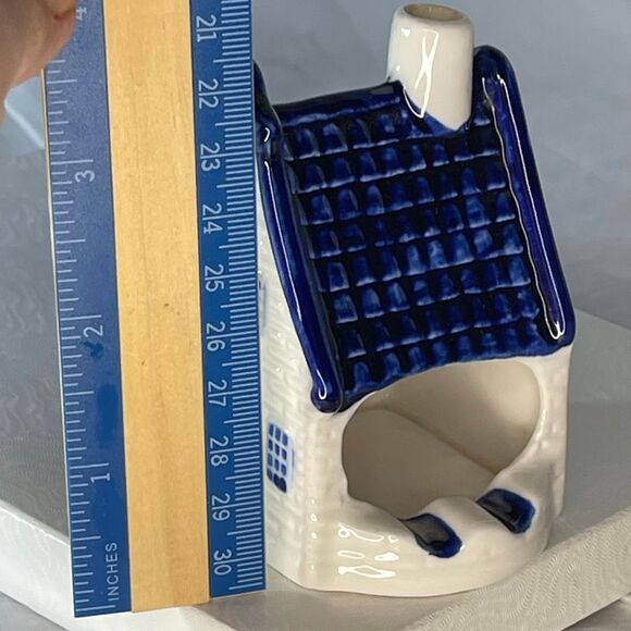 VTG Delft Blue ceramic house ashtray. - Picture 9 of 10